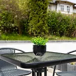 9-o Osobowy Sikorskiego 5 Invest Appartement *