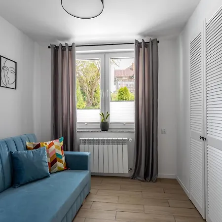 Apartment 9-o Osobowy Sikorskiego 5 Invest *