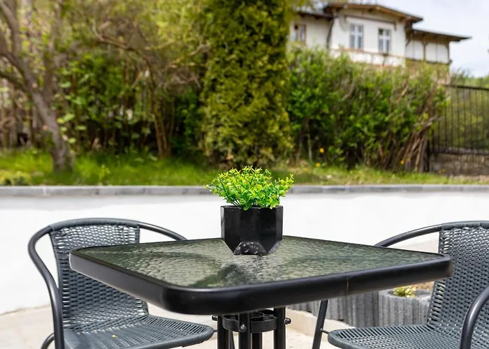 9-o Osobowy Sikorskiego 5 Invest Appartement *